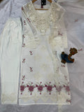 Elegant White Embroidered Kurta Set with Floral Detailing & Sheer Dupatta