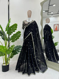 Black Beauty with a Royal Touch