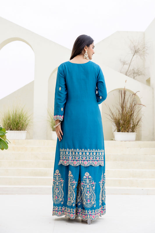 Dual Tone Teal & Pink Ethnic Set with Heavy Embroidery