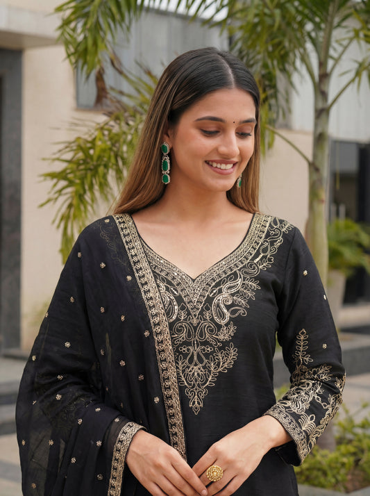 Royal Black Embroidered Suit Set with Elegant Dupatta